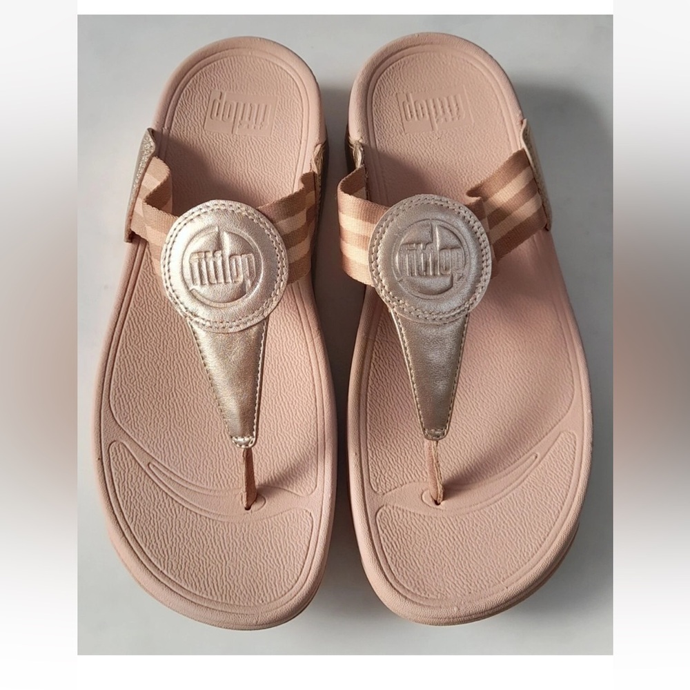 FitFlop Women's Blush and Gold Sandals Sz 10